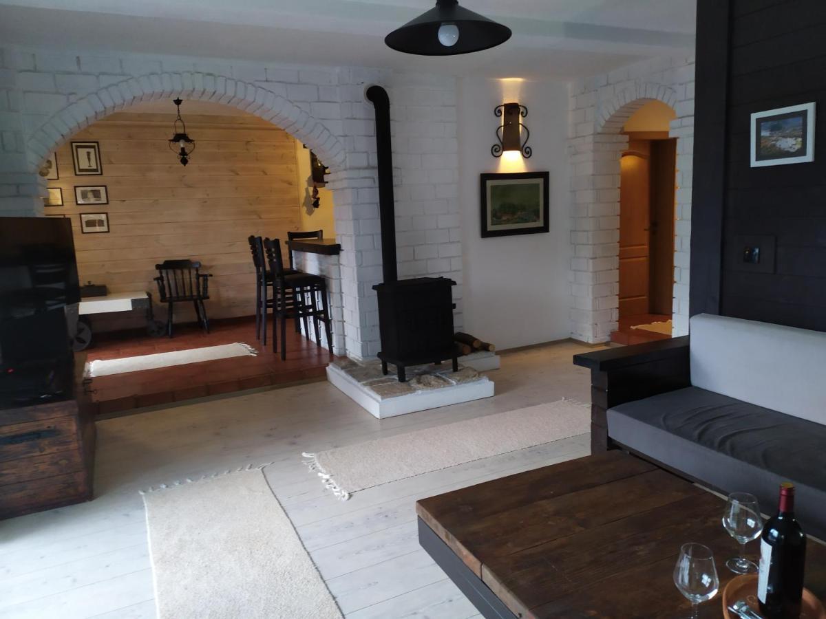 Lux Apartment Sunset Virpazar Ngoại thất bức ảnh