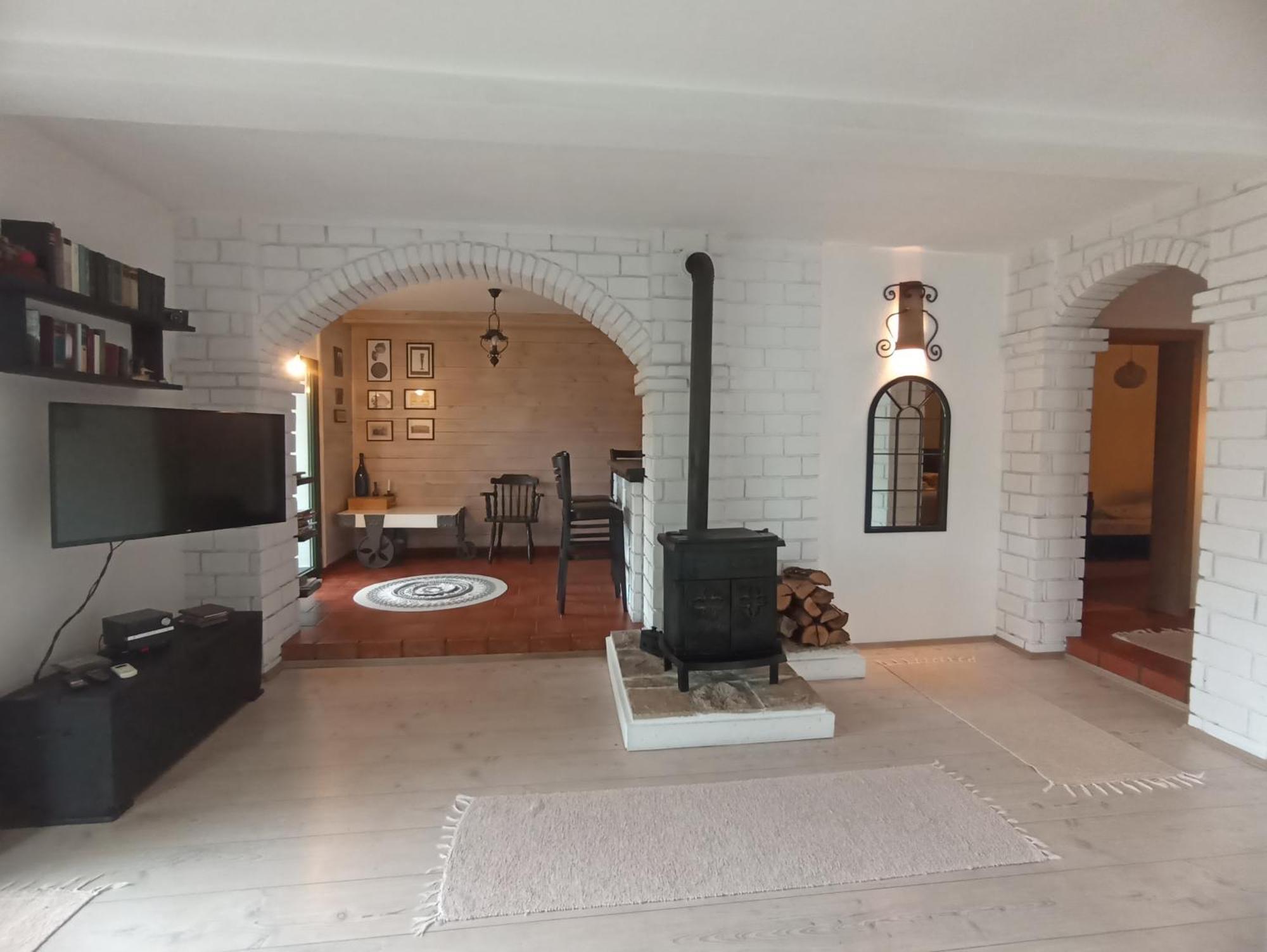 Lux Apartment Sunset Virpazar Ngoại thất bức ảnh